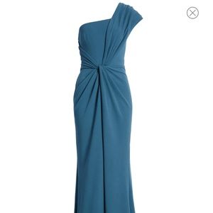 TADASHI SHOJI GOWN - LARGE
